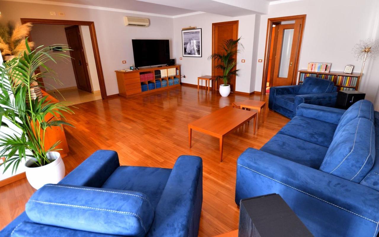 Le Cinema Bed & Breakfast Formia Ngoại thất bức ảnh